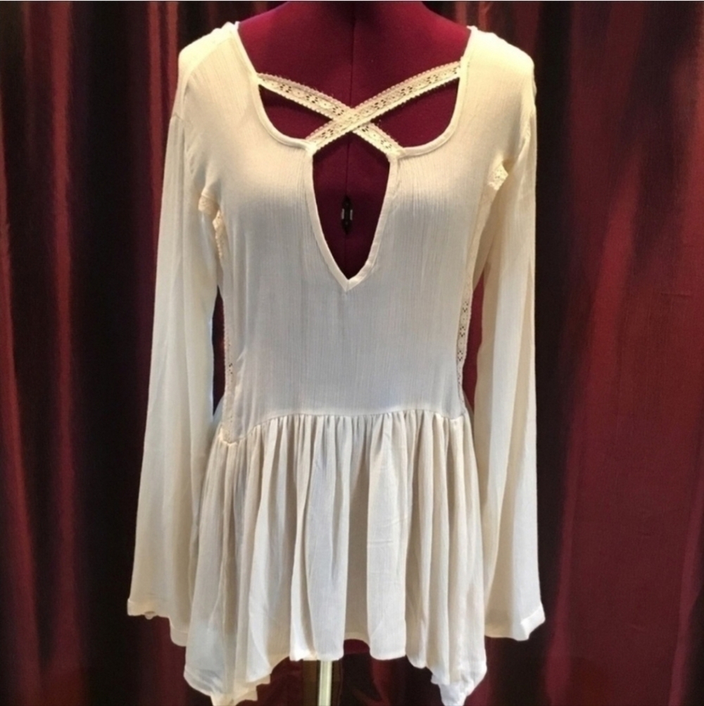 Long Sleeve Top Architectural Plunge Criss Cross Neckline Boho Small Cream Poof!